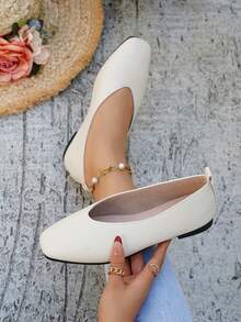 Mocasines planos para mujer, zapatos casuales de estilo retro con slip-on, necesidades versátiles para ir y venir, disponibles en varios colores, para primavera/otoño - Beis - Ver 2