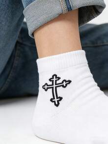 2/8/10 Pairs Men's Cross Design Fashionable Casual Versatile Mid-Calf Socks - Black and White - View 1