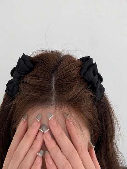 2个/套缎带公主发夹，小巧尺寸，适合年轻女性日常佩戴或派对造型。精灵耳朵蝴蝶结公主迷你爪夹，缎面刘海夹，优雅的乌鸦造型发夹，黑色/酒红色可选，适合度假装扮和发型，实用又时尚的发饰。