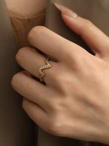 New Stainless Steel Wavy Rhinestone Open Ring, Fashionable And Elegant - Golden 11 - View 6