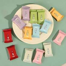 Bao gồm khăn nén, khăn mặt nén dùng một lần khi đi du lịch và giấy lau chùi dày dặn tiện dụng. - nhiều màu - Xem 9