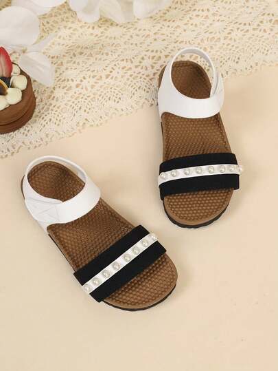 2026新款时尚百搭印花大码女童珍珠平底凉鞋，圆头，适合春秋季日常穿着、跳舞、户外活动，闭趾公主鞋