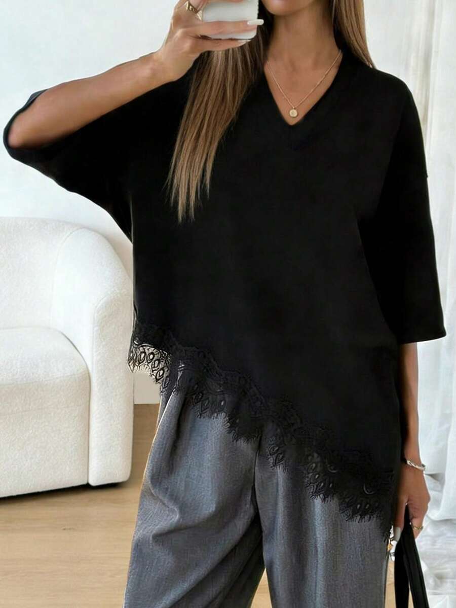 女士休闲纯色不对称下摆蕾丝拼接T恤，日常基本款，春夏女士休闲上衣，适合女士度假、夏季假期、春季郊游、海滩等场合，黑色 - 黑色 - 查看 1