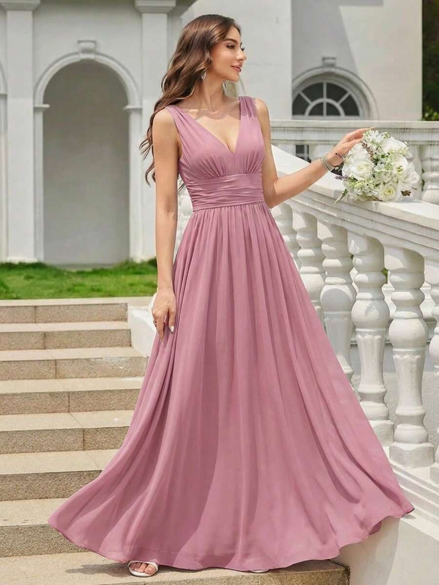EVERPRETTY 优雅雪纺V领无袖荷叶边长款浅粉色伴娘礼服，适合春夏婚礼宾客、毕业典礼、度假、舞会、海滩派对等场合。