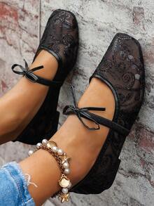 Giày bệt nữ mũi vuông buộc nơ nhẹ nhàng, kiểu dáng thanh lịch như tiên nữ, giày bệt cổ thấp, phong cách Trung Hoa mới, thiết kế khoét rỗng nghệ thuật, thích hợp cho các buổi tiệc tùng, đám cưới. - màu đen - Xem 2