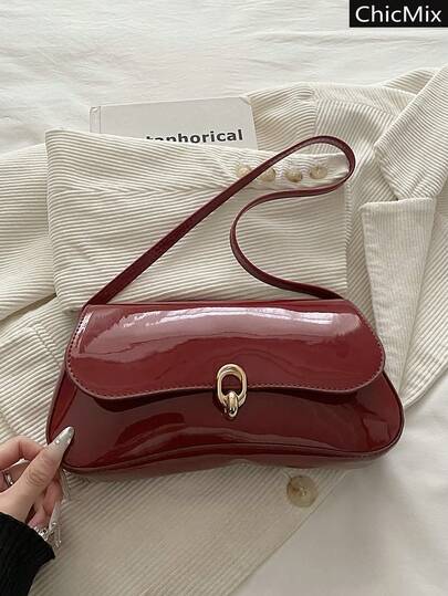 Einfarbige neue Hardware Schnallen Design Kunstleder Unterarm Umhängetasche, modischer und eleganter moderner Stil Klapptasche für Frauen, geeignet für Einkaufen, Geldbörsen, Einkaufen, junge Frauen, Studenten, Neuankömmlinge und Büroarbeiter. Sie sind sehr geeignet für Büros, Universitäten, Arbeit, Geschäft, Pendeln, Outdoor-Aktivitäten, Reisen und Ausflüge