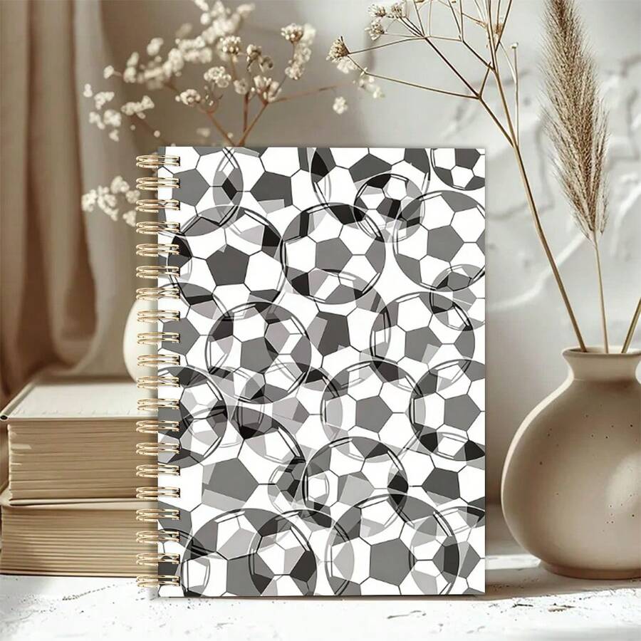 دفتر ملاحظات حلزوني بحجم A5 بموضوع كرة القدم، دفتر مسطر بتصميم كرة قدم أسود وأبيض، ورق عالي الجودة للملاحظات والدراسة والكتابة، محمول للطلاب والمحترفين وعشاق كرة القدم - A5 - مشاهدة 1