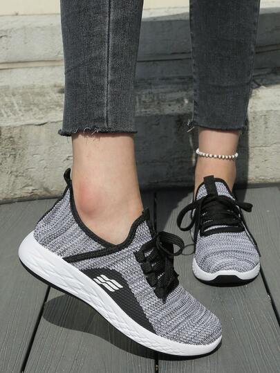 Van Skr Giày thể thao lưới thoáng khí mới năm 2026 dành cho nữ, đế mềm, giày casual đa năng, giày buộc dây thoải mái cho học sinh đi làm hàng ngày và chạy bộ.