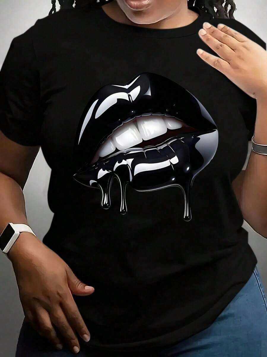 EstiloPlus Women's Plus Size T-Shirt With Lip Print - Featuring A Glossy Lip Design, Breathable Crew Neck, Short Sleeves, And A Casual Top, Suitable For All Seasons, Ideal For Casual And Edgy Outfits, A Versatile Basic Tee For Layering Or Wearing Alone, With A Cute Style And Perfect Fit. - 黑色 - 查看 1