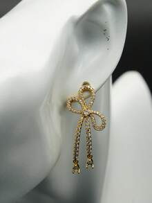 一对奢华全镶水晶蝴蝶结流苏耳环，独特设计长款耳环，精致优雅，适合女性约会之夜佩戴。 - 金色 - 查看 6