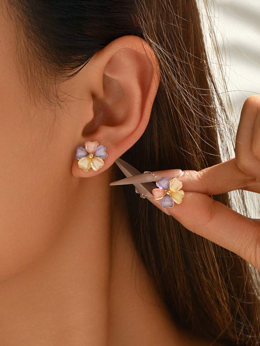 Anting-anting Desain Kelopak Warna-warni yang Modis, Cocok untuk Dekorasi Sehari-hari Wanita