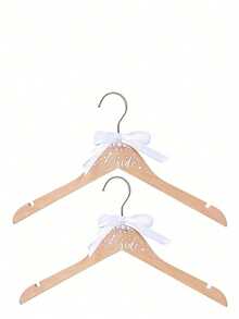 Móc treo váy cưới cá nhân hóa, Móc treo váy phù dâu, Móc treo váy cưới, Móc treo váy cưới tùy chỉnh, Quà tặng phù dâu, Móc treo cưới tùy chỉnh, Móc treo gỗ chạm khắc, Móc treo tên, Tiệc độc thân, Quà tặng cô dâu, Móc treo váy cưới cá nhân hóa, Quà tặng cô dâu, Móc treo cô dâu chạm khắc tùy chỉnh, Váy cưới/Phù rể, Quà tặng phù dâu/Ngày của Mẹ/Ngày của Cha, Quà tặng chạm khắc - Nhiều màu - Xem 13