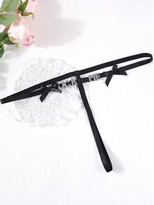 1 chiếc quần lót dây mảnh khoét rỗng đính đá hình chữ cái, đồ lót gợi cảm cạp thấp. - màu đen - Xem 5
