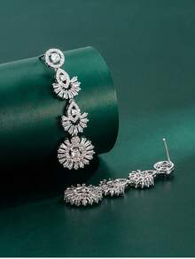 1 Đôi bông tai Tylionnejewelry sang trọng dành cho nữ, mạ vàng trắng và đính đá Zirconia, món quà trang sức thanh lịch phù hợp cho các buổi hẹn hò, đám cưới, tiệc tùng, kỷ niệm. - Bạc - Xem 1