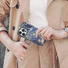 Una elegante funda para teléfono que no incluye cordón ni soporte Night Pattern Phone Shining Purple Starry Hard Phone Cover Compatible With 17 16e 15 Plus 14 13 12 11 Pro - Multicolor 2 - Ver 10