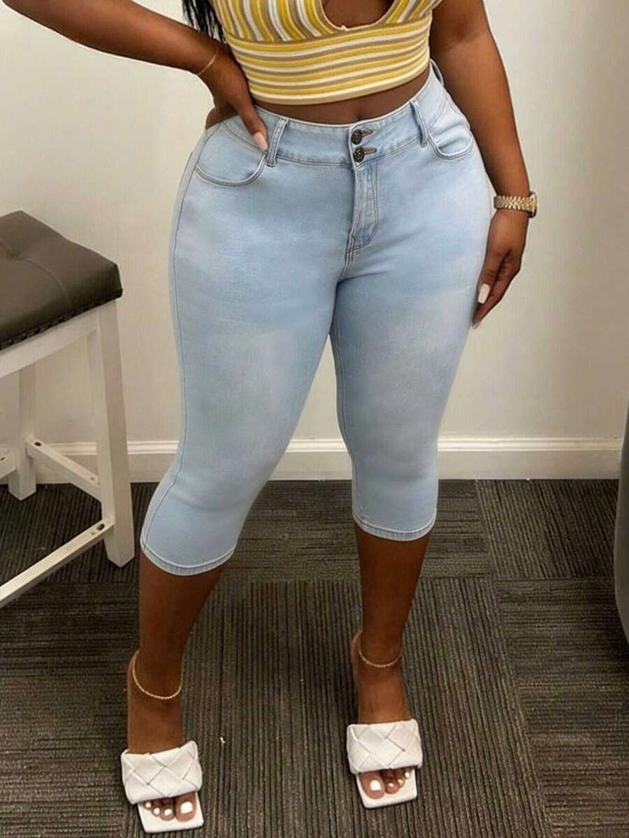 Women's Plus-Size Light Blue Casual Denim Capris, Classic Double-Button Fashion Stretch Denim Shorts - 淺色水洗藍 - 查看 1