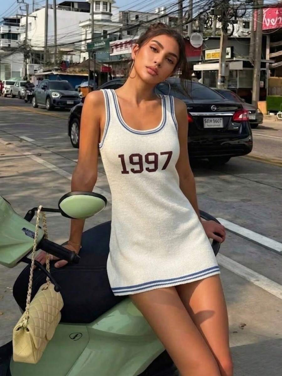 一件女士无袖修身性感吊带针织连衣裙，印有“1997”数字，优雅的Y2K 90年代复古风格，适合街头、派对、夏季度假、庆典、办公、节日装扮、约会之夜、夏季服装、度假装扮，白色 - 白色 - 查看 1