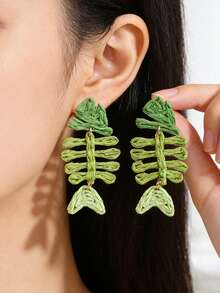 Pendientes de gota con hueso de pescado tejido de estilo bohemio hecho a mano, pendientes de gota con hueso de pescado verde, adecuados para usar en la playa durante el verano - Multicolor - Ver 2