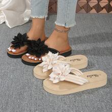 1 Pair Floral Black Flat Sandals - Black - View 9