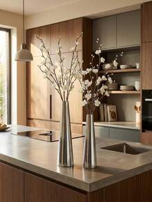 1 chiếc bình hoa hình nón tối giản bằng thép không gỉ, thích hợp để đặt trên bàn cà phê phòng khách, bàn ăn, bàn đầu giường phòng ngủ, bàn học hoặc tủ ở lối vào. Sản phẩm cũng có thể dùng làm quà tặng tân gia, quà cưới, quà kỷ niệm, quà sinh nhật và quà Ngày của Mẹ. - Nhiều phong cách - Xem 1