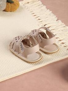 1双婴儿花朵PU蕾丝平底凉鞋，简约百搭夏季鞋 - 杏色 - 查看 4