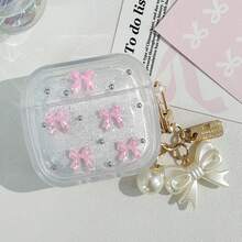 Bộ 1 ốp tai nghe Apple thời trang với điểm nhấn là nơ vàng 3D màu hồng, chi tiết nơ và mặt dây chuyền hình nơ. Sản phẩm chống sốc, bảo vệ và chống bụi, thời trang và đẹp mắt, phù hợp cho thanh thiếu niên và người trẻ tuổi, có thể sử dụng hàng ngày hoặc làm quà tặng. - Hồng - Xem 4