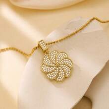 1pc Women's Rotating Windmill Flower Necklace, High-Quality Stainless Steel Necklace, 18K Gold Plated Anti-Fading, Comfortable & Versatile, Minimalist Elegant, Suitable For Daily Wear Or Parties, Perfect Gift For Her - Gold - View 6