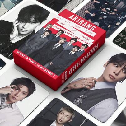 2026 BT//S [ARIRANG] <NATACIÓN> <Body A Body> Álbum Tarjetas fotográficas holográficas láser HD de doble cara, Coleccionable KPOP, Regalo, 127 piezas, RM, Jin, J-Hope, Jimin, V Serie de trajes. Colección de regalo de tarjetas fotográficas láser HD de doble cara del álbum ARIRANG 2026 para ARMY, incluye dijes de color personal para ropa, bolsos, llaves de coche, decoraciones de fiesta creativas y lindas, ideal para regalos de Navidad, San Valentín y cumpleaños