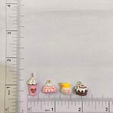 1 件甜点系列 DIY 首饰吊坠，布丁/肉桂卷/冰淇淋/蜂蜜罐/心形珐琅元素，可爱少女风百搭吊坠配件 - 食物 - 查看 4