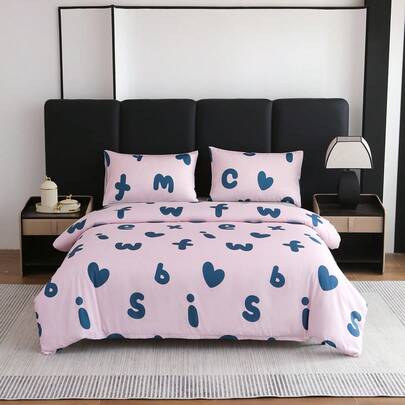 Bộ 3 món in chữ và trái tim màu xanh đậm, chất liệu 100% polyester (2 vỏ gối, 1 vỏ chăn, không kèm ruột), màu hồng, siêu mềm mại, thoáng khí, thân thiện với da, phù hợp cho mọi mùa, lý tưởng cho phòng ngủ ấm cúng, phòng khách hoặc ký túc xá, quà tặng ngày lễ.