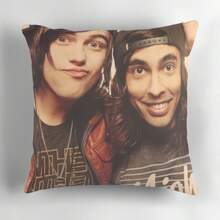 1pc 18x18 Inch Double-Sided Kellin Quinn & Vic Fuentes Pillowcase - Soft Fade-Resistant Polyester Vintage Style Throw Pillow Cover With Zip Closure Machine Washable Ideal For Home Decor & Holiday Gifts (No Insert) Decorative Pillows - 彩色 - 查看 2