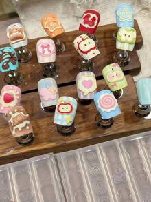 Cute Irregular Cream Frame, Wavy Heart & Butterfly Cookie DIY Nail Art Mold - Clear - View 4