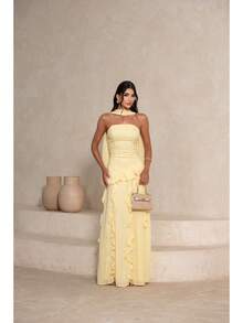 Long, Flowing Chiffon Bridesmaid Dress With Elegant Cape Overlay. - Màu vàng - Xem 1