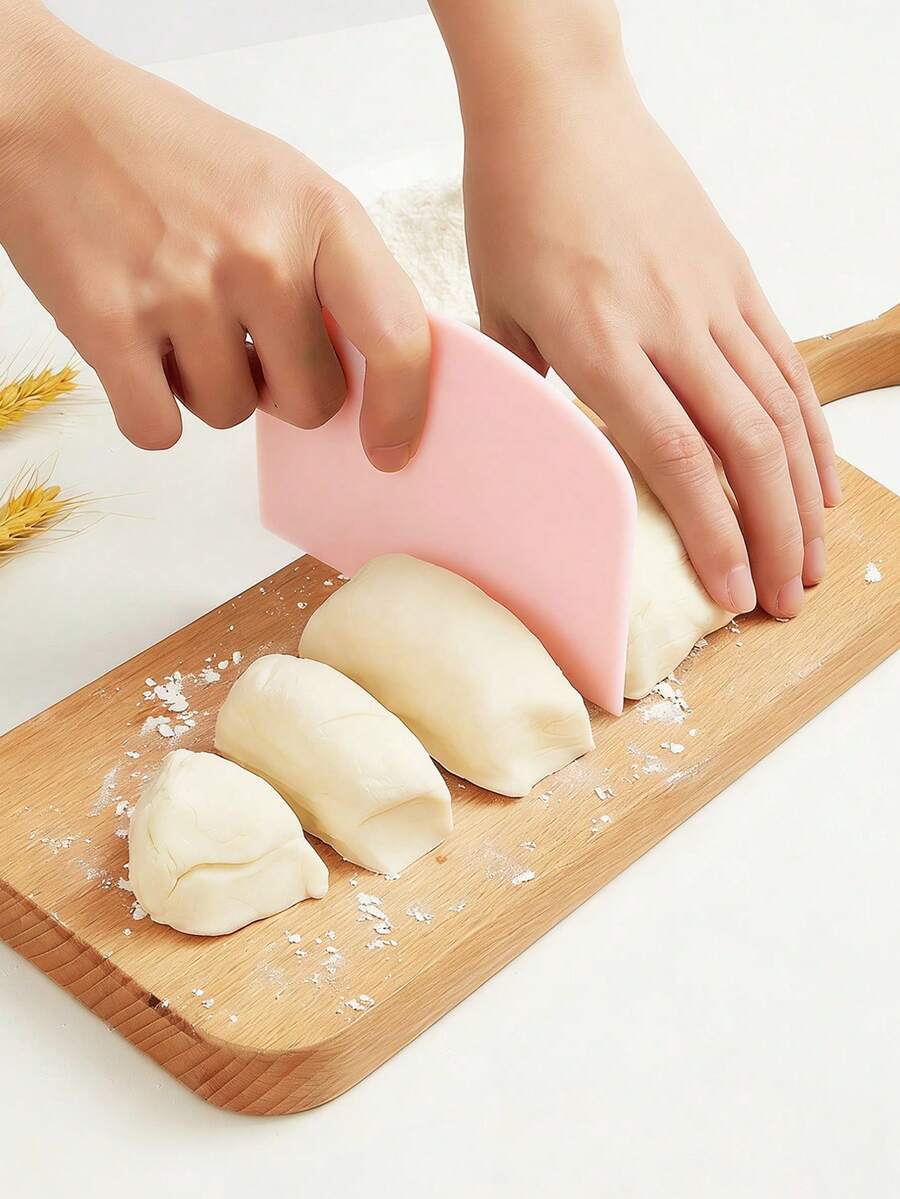 1 pieza Raspador de repostería, Picador de repostería, Cortador de repostería de plástico, Raspador multifuncional, Raspador de crema, Raspador de masa, Raspador de rebanadas de pan, Raspador de polvo intestinal, Raspador de corte de masa de cocina - Multicolor - Ver 1
