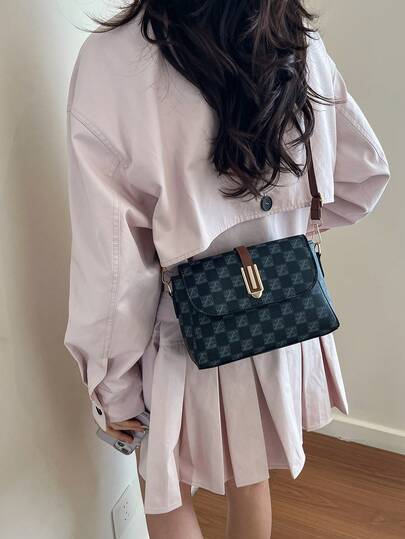 1pc Fashion Versatile Casual Classic Plaid Buckle Mini Square Shoulder Crossbody Bag, Suitable For Leisure, Vacation And Commute