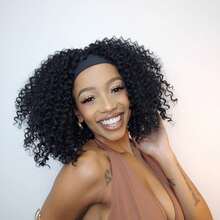 Peruca Cacheada LINDEZA 45cm Half Wig Curta Ondulada Natural Fibra Premium Volume Realista Faixa de Cabelo Fácil Aplicação Resistente ao Calor Visual Elegante + Wig Cap Grátis - S1 - Visão 4