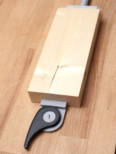 Ê tô có khóa ratchet tháo nhanh - Chốt chặn bàn làm việc điều chỉnh được chịu tải nặng với cần gạt, kẹp chặt không cần dụng cụ, phù hợp với bàn làm việc MFT và chế biến gỗ, nâng cấp chuyên nghiệp giúp quy trình làm việc nhanh hơn.