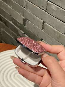 Hộp đựng thuốc mini sang trọng đính đá lấp lánh - Thiết kế thanh lịch, lấy cảm hứng từ trang sức với khóa kim loại chắc chắn. - Nhiều màu - Xem 5