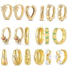 一系列纯银耳环，包括简约星形耳环、幸运扭绳耳环、星形耳环、彩虹耳环和点缀星形耳环，以及春夏系列，其中包括小巧的花朵耳环和波浪形仿珍珠耳环。无论是作为礼物还是日常佩戴，这些耳环都深受年轻女性的喜爱。 - 彩色 - 查看 1