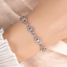 1条16.5厘米+1.5厘米可调节长度女士时尚手链，配有可拆卸延长扣，镶嵌立方氧化锆，镂空设计。简约时尚，适合女士日常佩戴、节日、约会、送礼。 - 銀色 - 查看 3