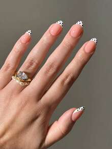 Bộ 24 móng giả ngắn hình bầu dục chấm bi, bao gồm 1 lọ sơn gel và 1 dũa móng, móng giả chấm bi ngắn giúp đầu ngón tay bạn sáng bóng rực rỡ, phù hợp cho các bữa tiệc, khiêu vũ và sử dụng hàng ngày. - Nhiều màu - Xem 8