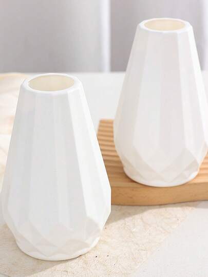 1pc White Durable Plastic Vase, Suitable For Dining Room, Living Room, Balcony, Cafe, Bedroom, Study, Artificial Flowers, Hydroponics Vase, Flower Vase, Fresh Flower Vase, Party Decor, Home Decor