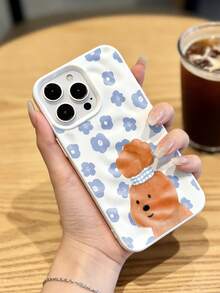 适用于 17/16 Pro Max/15 Plus/14 Pro 的 1 件装手机壳，清新柔和，柔软 TPU 材质，ins 清新风格，白色底色搭配蓝色花卉和棕色小狗图案，轻薄防滑。 - 白色 - 查看 3