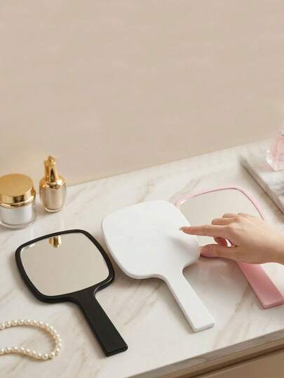 1 chiếc gương trang điểm cầm tay cải tiến, gương trang điểm độ nét cao có tay cầm, gương trang điểm nhỏ gọn di động dành cho sinh viên và người dùng , gương trang điểm tròn có tay cầm thiết kế dạng đĩa than có thể tùy chỉnh, gương trang điểm tại nhà, gương trang điểm ký túc xá, gương trang điểm cầm tay cho tiệm làm đẹp.