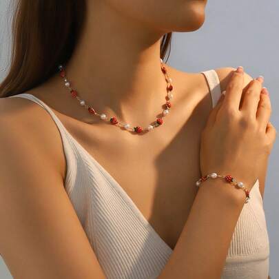 Bộ trang sức nữ 2 món, kiểu dáng thời trang xuân/hè, đính hạt hình giọt dầu, dâu tây giả và ngọc trai giả, thích hợp cho phụ nữ đeo hàng ngày, đi chơi, làm quà tặng Ngày Valentine, Ngày của Mẹ.