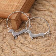 A Delicate And Compact Sausage-Shaped Earring, Perfect For Wearing At Holiday Parties. An Earring Suitable For The Perfect Woman To Wear. - Silver - View 7