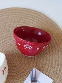 Bát sứ với họa tiết chấm bi và nơ dập nổi; Một chiếc bát tráng miệng tinh tế với họa tiết bướm; Đơn giản nhưng trang nhã; Lý tưởng để sử dụng hàng ngày trong gia đình, làm đồ dùng nhà bếp, đĩa phục vụ tiệc tùng và ăn uống, đĩa tráng miệng trà chiều và giá đựng bánh; Hoàn hảo làm quà tặng - Nhiều màu - Xem 8