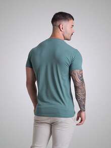 Kit 3 Men's Egyptian T-Shirts Egyptian Yarn With Elastane Minimalisat T-Shirt - 黑色/綠色/灰色 - 查看 10