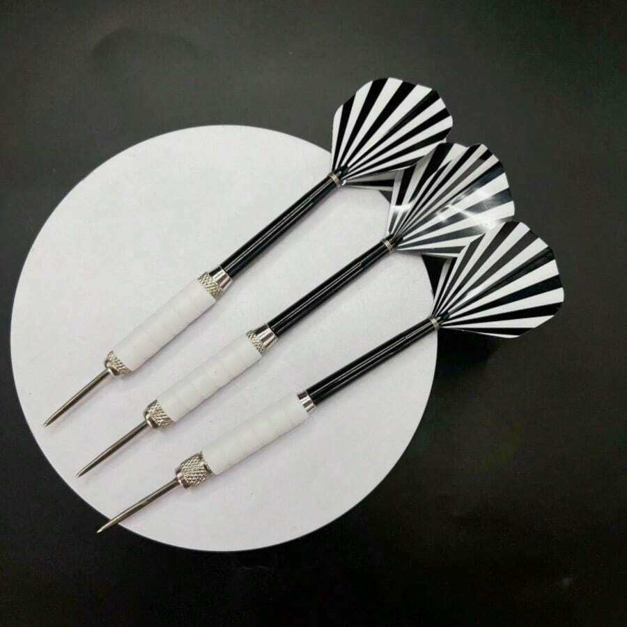 Tungsten Dart Replacement Set, 3 Safety Protectors, 3 Dart Replacement Flights, 3 Dart Tail O-Rings, Provides Accurate Flight, Suitable For Sports Darts Competition Practice - Black - View 1