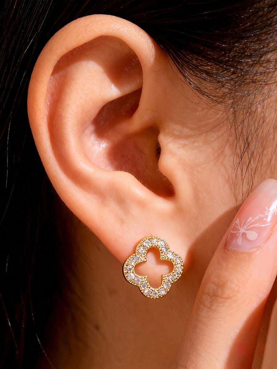 1 Đôi bông tai đinh tán hình cỏ bốn lá rỗng, tối giản, thời trang, thích hợp để đeo hàng ngày. - Hoa tai - Xem 1